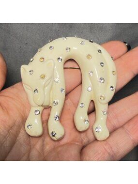 Leopard Brooch Vintage Cream Enamel Rhinestone Spotted Cat Pin 2.75"